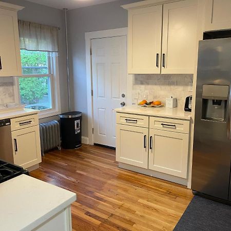 Boston Luxury Condo Style Rooms Exterior photo