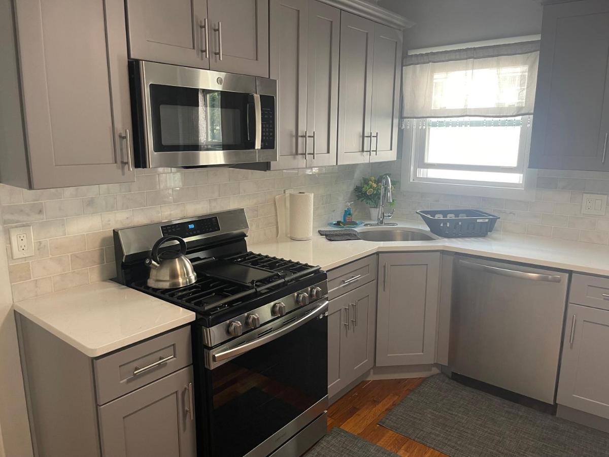 Boston Luxury Condo Style Rooms Exterior photo